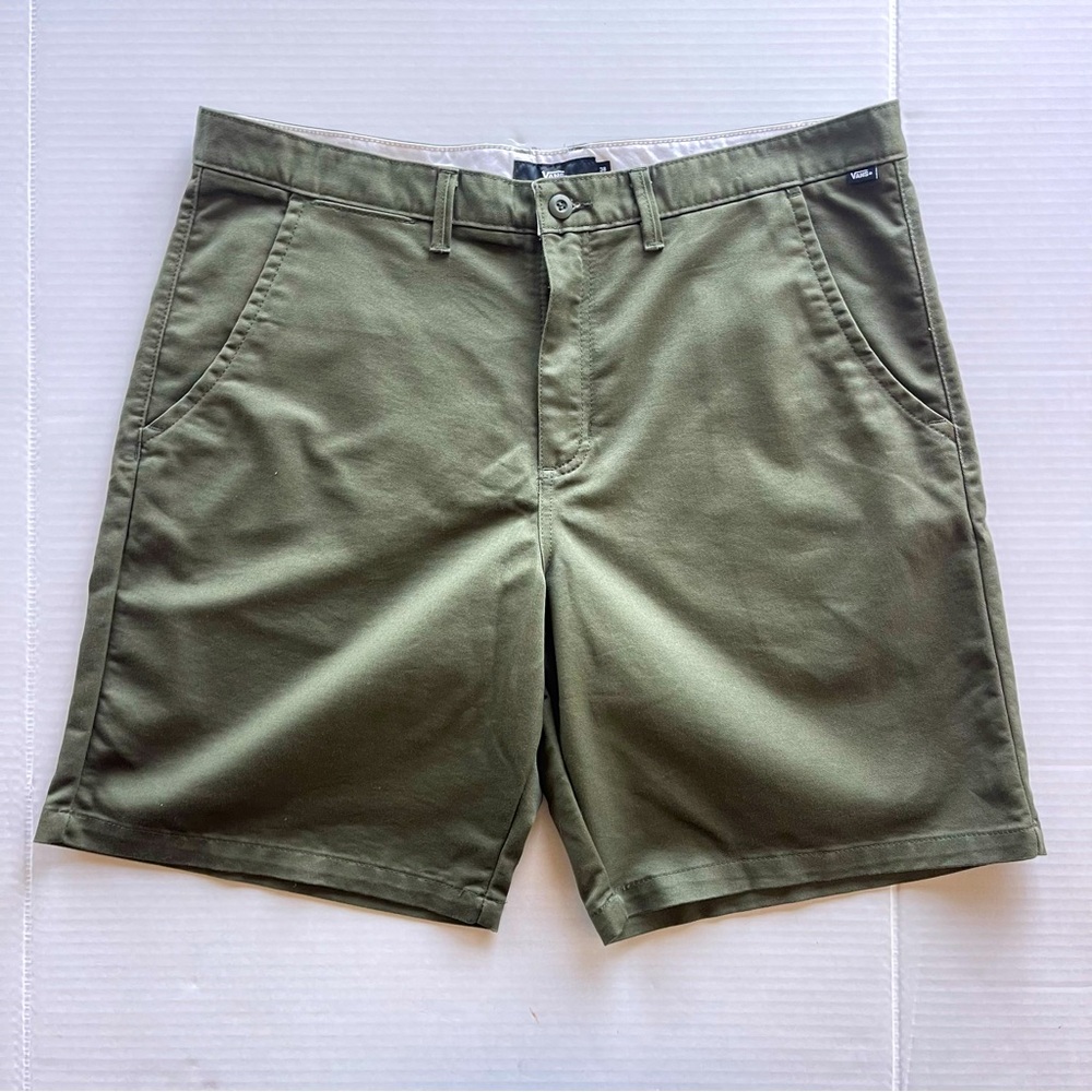 Vans Mens Forest Green Khaki Shorts Size 38